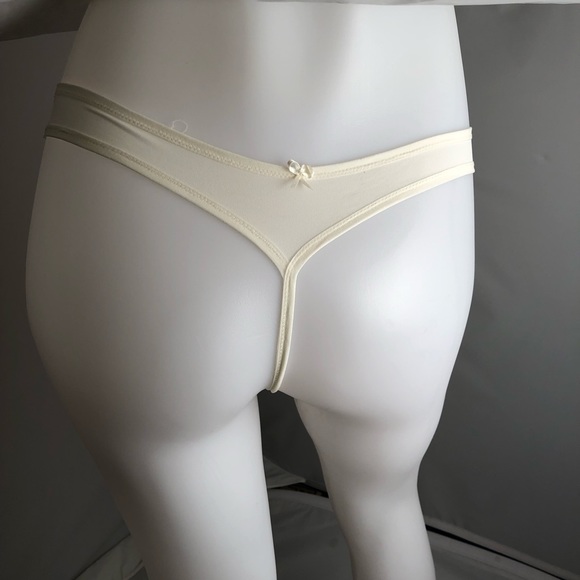 Maidenform Bodymates cream nylon thong panty - Picture 3 of 8